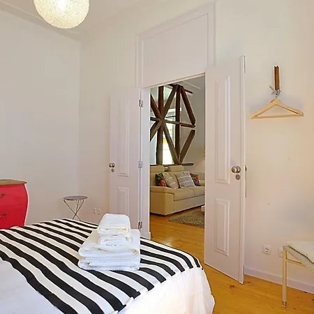 Localtraveling Historic Center Travessa Apartman *